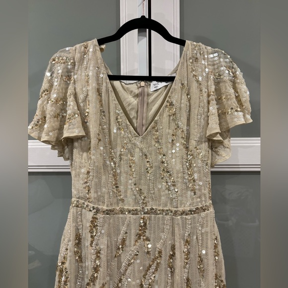 MAC DUGGAL 93591 FLARE SLEEVE EMBELLISHED DRESS | SIZE 6 | OYSTER - Picture 6 of 7